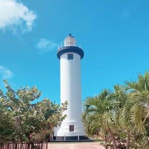 Meet your Posher, Beatrice